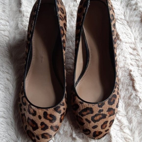 Banana Republic Calf Hair Leopard Print Heels Size 5 - Picture 2 of 6